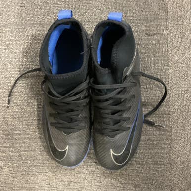 Used Nike Soccer Cleats Black Junior 03.5 11614-S000220654