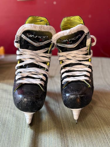 2024 Bauer Vapor X4 Hockey Skates Regular Width 13.5 (Used)