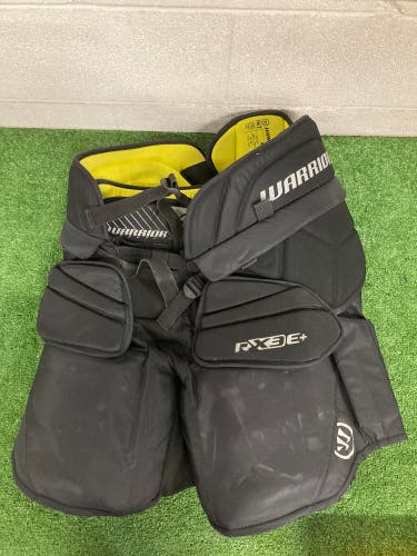 Black Intermediate Medium Warrior Ritual x3 E+ Hockey Goalie Pants (Used)