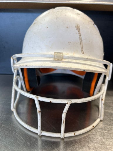 Used Schutt SOFTBALL HELMET W/MASK Batting Helmet w/Mask White MD 11868-S000065153