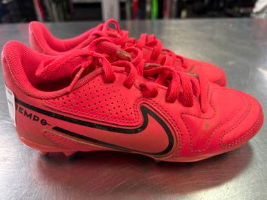 Used Nike Soccer Cleats Pink Junior 01 11868-S000065046