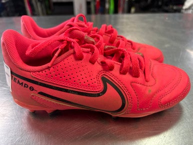 Used Nike Soccer Cleats Pink Junior 01 11868-S000065046