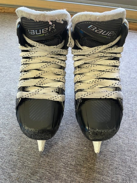 Bauer Elite Hockey Goalie Skates Extra Wide Width Size 3.5 (Used)