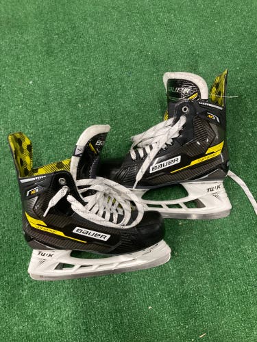 Senior Bauer Supreme M3 Hockey Skates Regular Width 7 (Used)