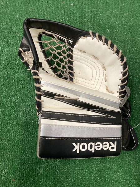 Gray Youth Reebok 14K Goalie Gloves & Blockers Regular (Used)