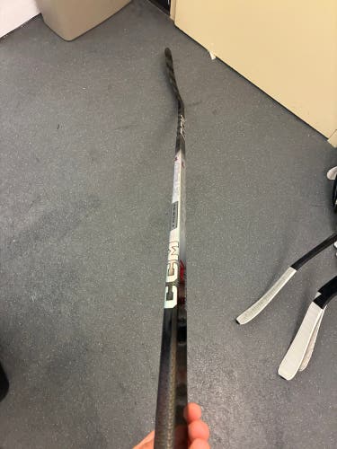 Intermediate CCM JetSpeed FT8 Pro Left Hand Hockey Stick P28+1/4 (New)