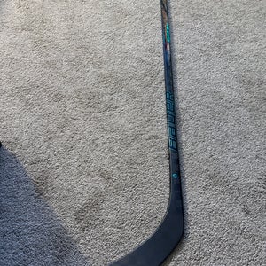 Junior Bauer Twitch 50 flex Right Handed Hockey Stick P92 (New)