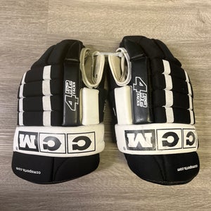 CCM Tacks 452 Gloves 15"  (Used)