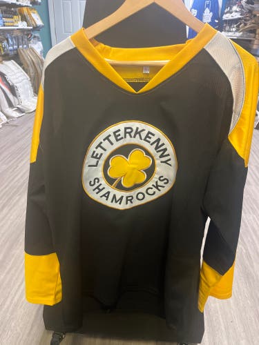 Letterkenny Shamrocks Jersey XL (New)