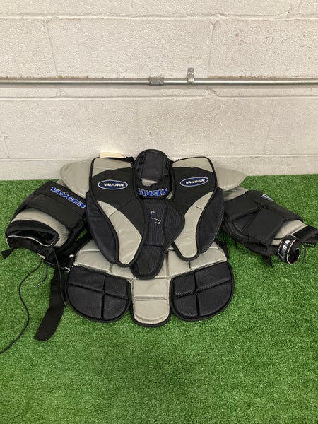 Junior Large Vaughn Vision 3700 Goalie Chest Protector (Used)