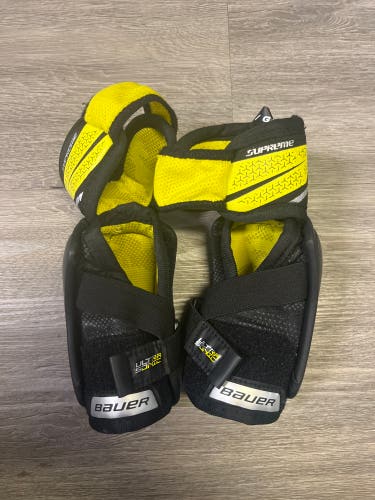Youth Large Bauer Supreme Ultrasonic Elbow Pads  (Used)