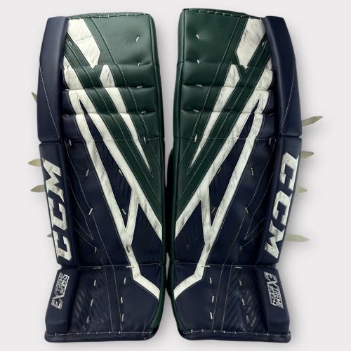 Pro Stock Game Used CCM EFlex 4 Goalie Pads Blocker Bauer Hyperlite Catcher Set