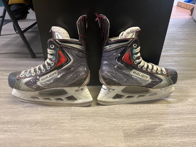 Bauer Vapor x100 Hockey Skates Regular Width   9 (Used)