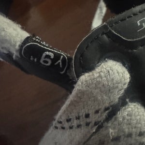 Bauer Hockey Skates Regular Width 9 (Used)