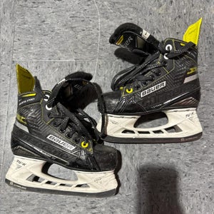 Junior Bauer Supreme Ignite Pro Hockey Skates | Size 1