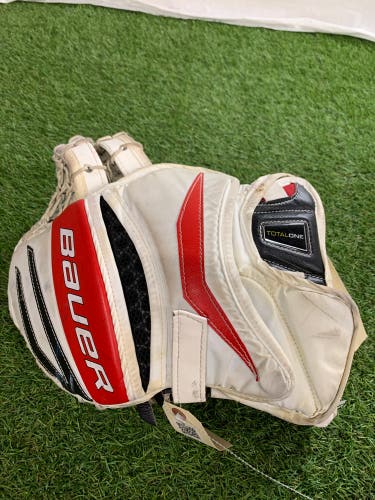 White Intermediate Bauer Total One Goalie Gloves & Blockers Regular (Used)