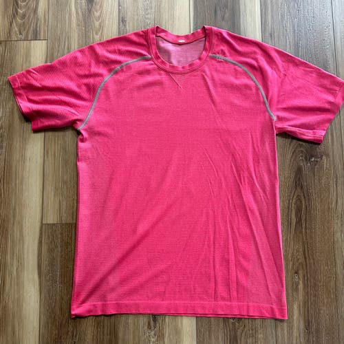 Lululemon Metal Vent Tech Activewear Performance Shirt, Pink, Medium