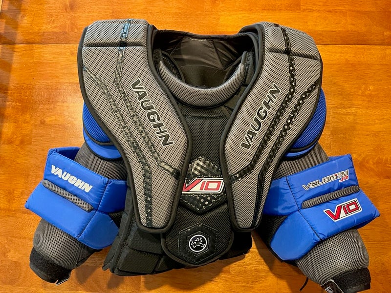 Medium/Large 2024 Vaughn V10 Junior Goalie Chest Protector (Used)