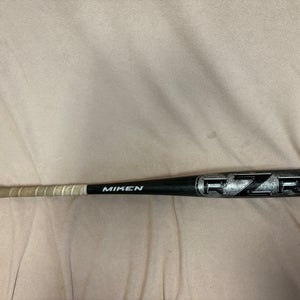 Miken RZR BBCOR Certified Bat (-3) 29 oz 32" (Used)