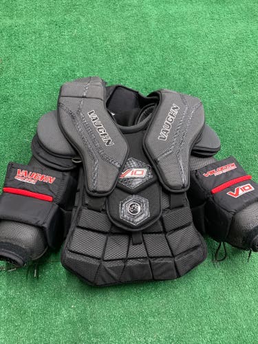 Senior XS Vaughn V10 Pro Carbon Goalie Chest Protector (Used)
