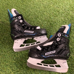 Youth Bauer XLP Hockey Skates Regular Width 8 (New)