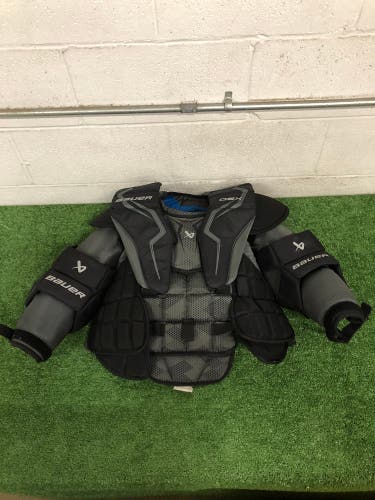 Junior Large Bauer GSX Goalie Chest Protector (Used)