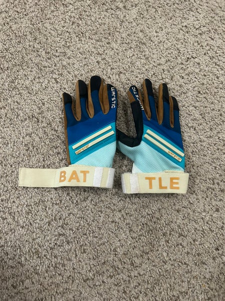 Medium Batting Gloves (New)