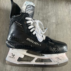 2025 Bauer Supreme Shadow Hockey Skates Regular Width 6 (Used)