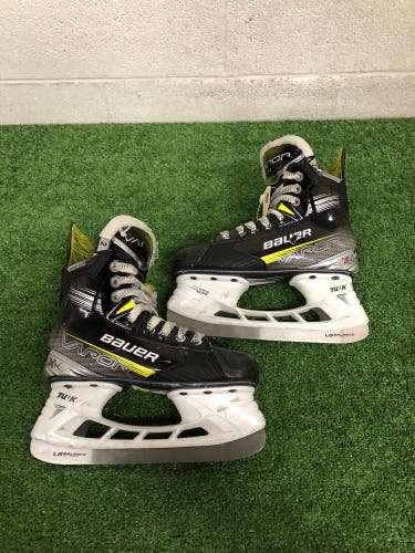 Junior Bauer Vapor X4 Hockey Skates Regular Width Size 2 (Used)