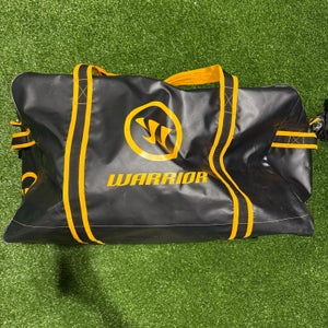 Black & Yellow Warrior Hockey Duffle Bag (Used) 32”x20”x16”