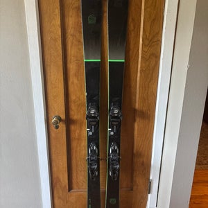 Armada Declivity 92 Ti 180cm with Adjustable Armada Warden 11 MNC Bindings