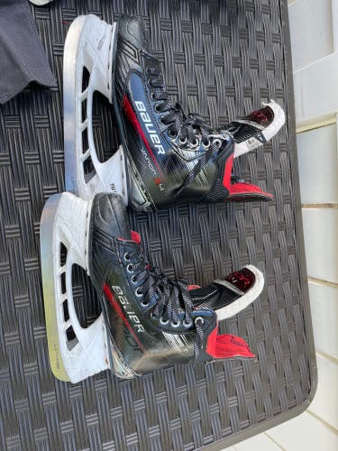 Bauer Vapor X4 Hockey Skates 6.5 (Used)