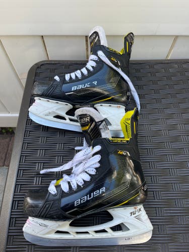 Bauer Supreme M4 Hockey Skates 7 (Used)