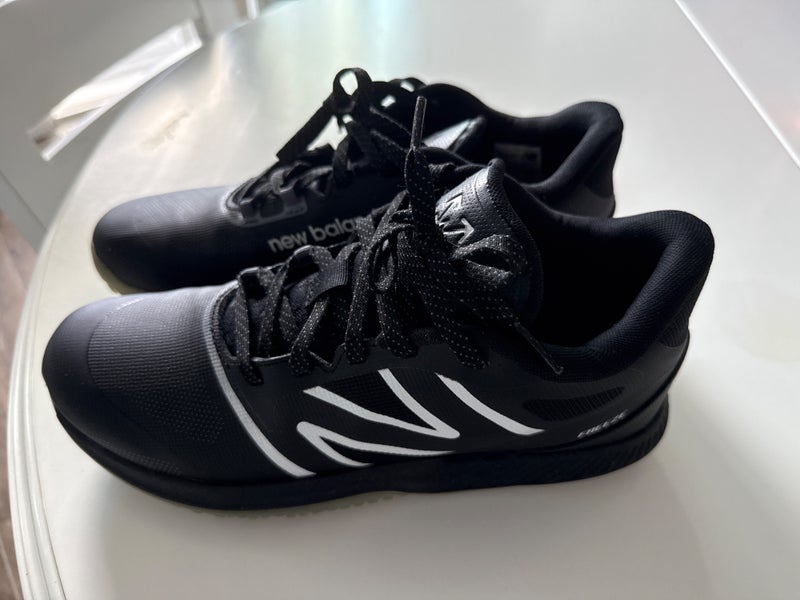 Black Men's Size M 9.5 (W 10.5) Adult New Balance Shoes (Used)