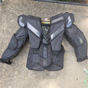 Large Bauer Shadow Goalie Chest Protector (Used)