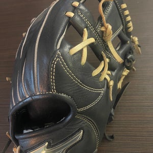 Mizuno RH Infield Global Elite RG Japan Baseball Glove 11" (Used)