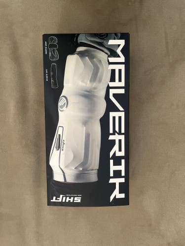 Medium Maverik shift Arm Pads (New) Custom Maverik Showtime Sleeve+ white Sleeve AND MESH