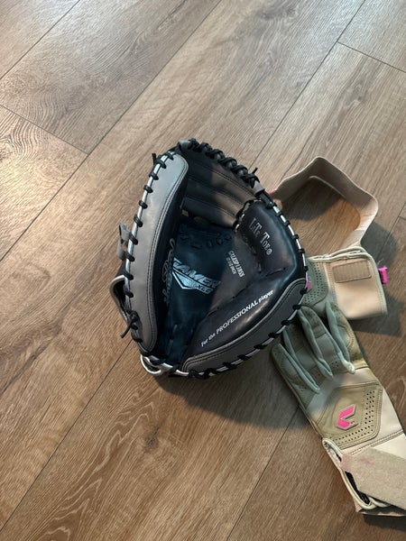 Catching mit & Medium Combat batting gloves