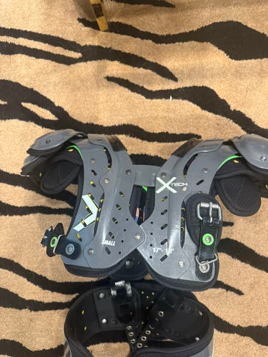 Small Adult Xtech Shoulder Pads (New)