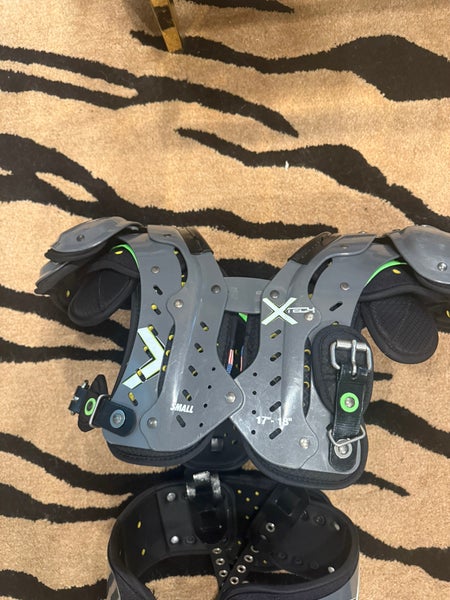 Small Adult Xtech Shoulder Pads (New)