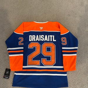 Leon Draisaitl Edmonton Oilers home jersey w SCF25 patch size 50/medium