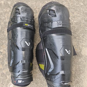 Senior Bauer M5 Pro 16" Shin Pads (Used)