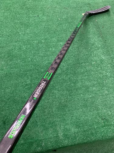 Intermediate CCM JetSpeed FT5 Pro Hockey Stick Right Handed P88 (Used) 63.5"