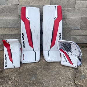 Bauer Shadow Pro Stock Goalie Pads and Gloves Full Set 35 +2 Commesso  BLACKHAWKS 7944