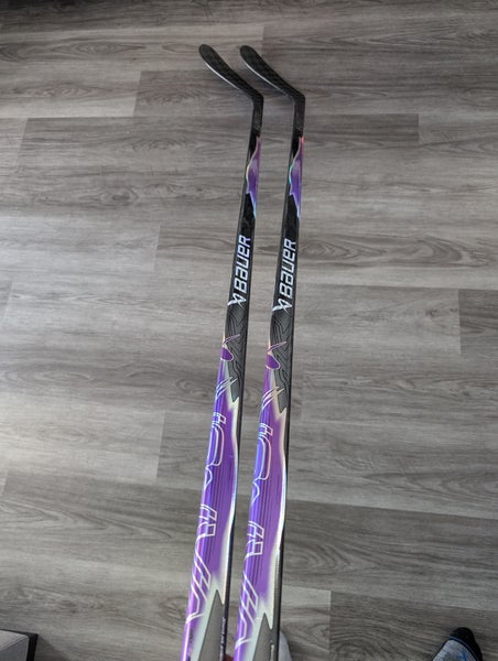 2 Bauer Vapor FlyLite Left Stick P28 77Flex (New)