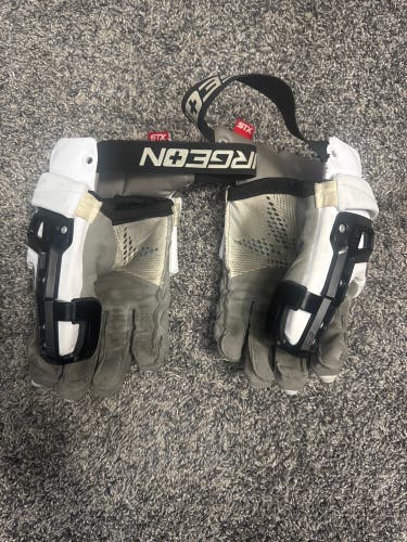 STX Surgeon RZR2 Lacrosse Gloves Large (Used)