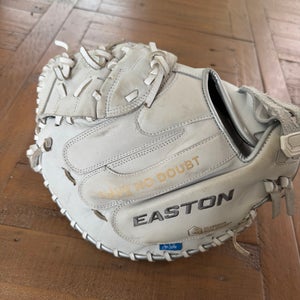 Easton RH Catcher's Jen Schro MyWhy-29 Softball Glove 33" (Used)