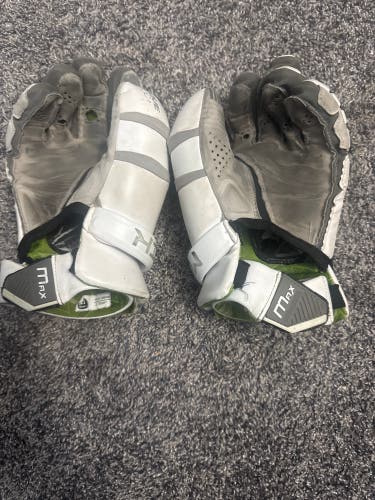 Maverik Max Goalie Lacrosse Gloves 12" (Used)