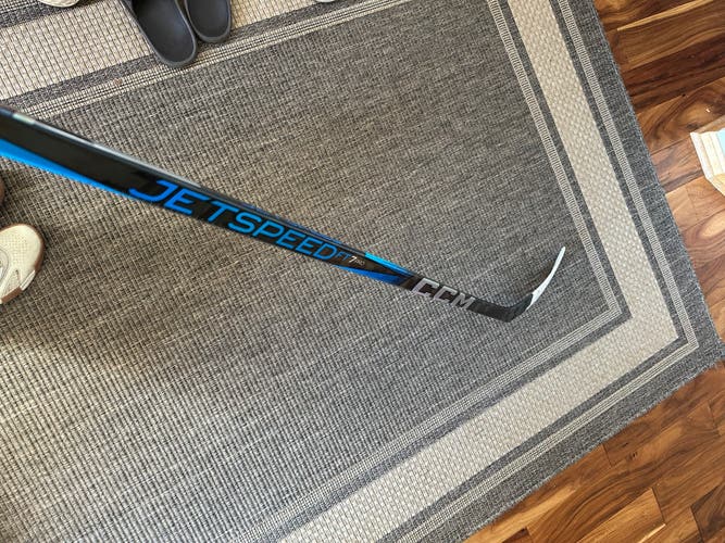 Senior CCM Jetspeed FT7 Pro Right Handed Hockey Stick P29 (Used)