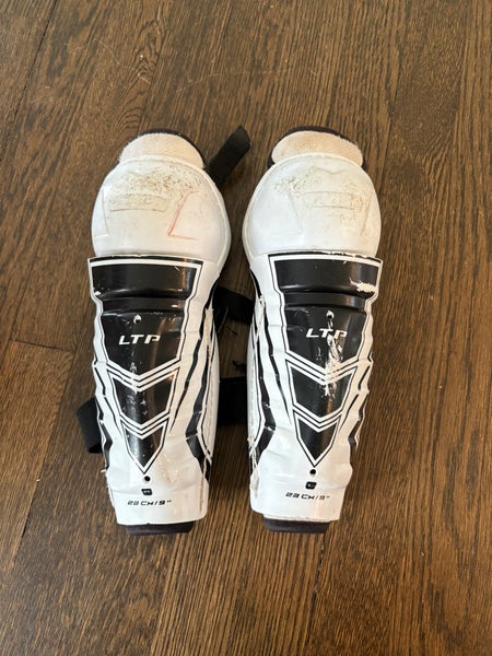 Used Youth CCM LTP 9" Shin Pads